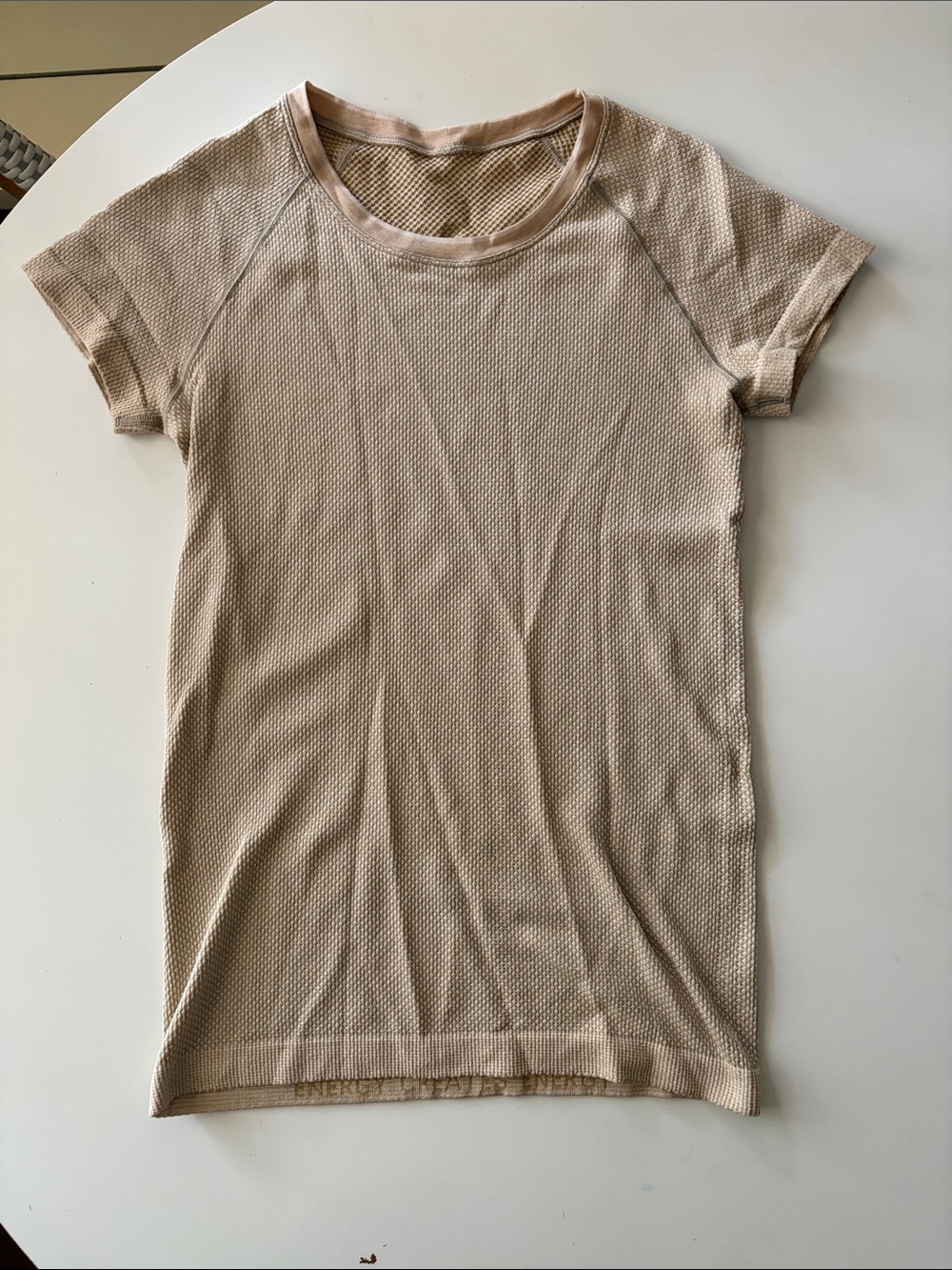 EUC Lululemon Womens Short Sleeve Textures Knit Tee in Beige 6